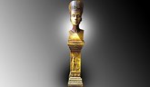 Queen Nefertiti On a Pillar (Brown)